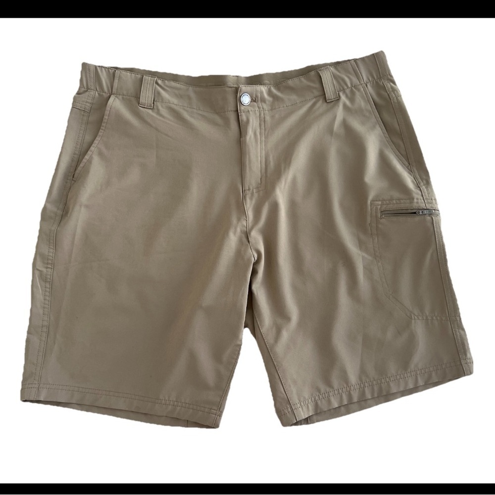 men's zeroxposur Khaki Moisture Wicking Shorts Size 40 (0642) - Picture 1 of 12